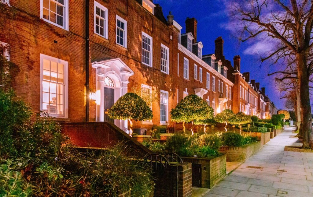 Best places to live in London: Holland Park