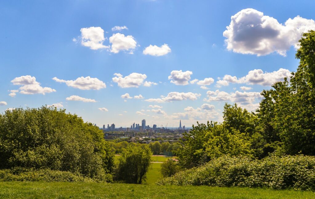 Private roads in London near Hamptead Heath